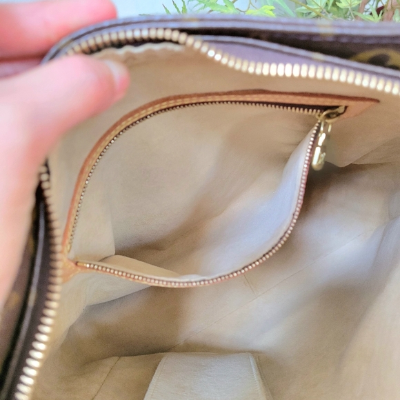 💕DISCONTINUED Very Rare Shoulder Bag LOUIS VUITTON Looping GM Monogram - Picture 9 of 14